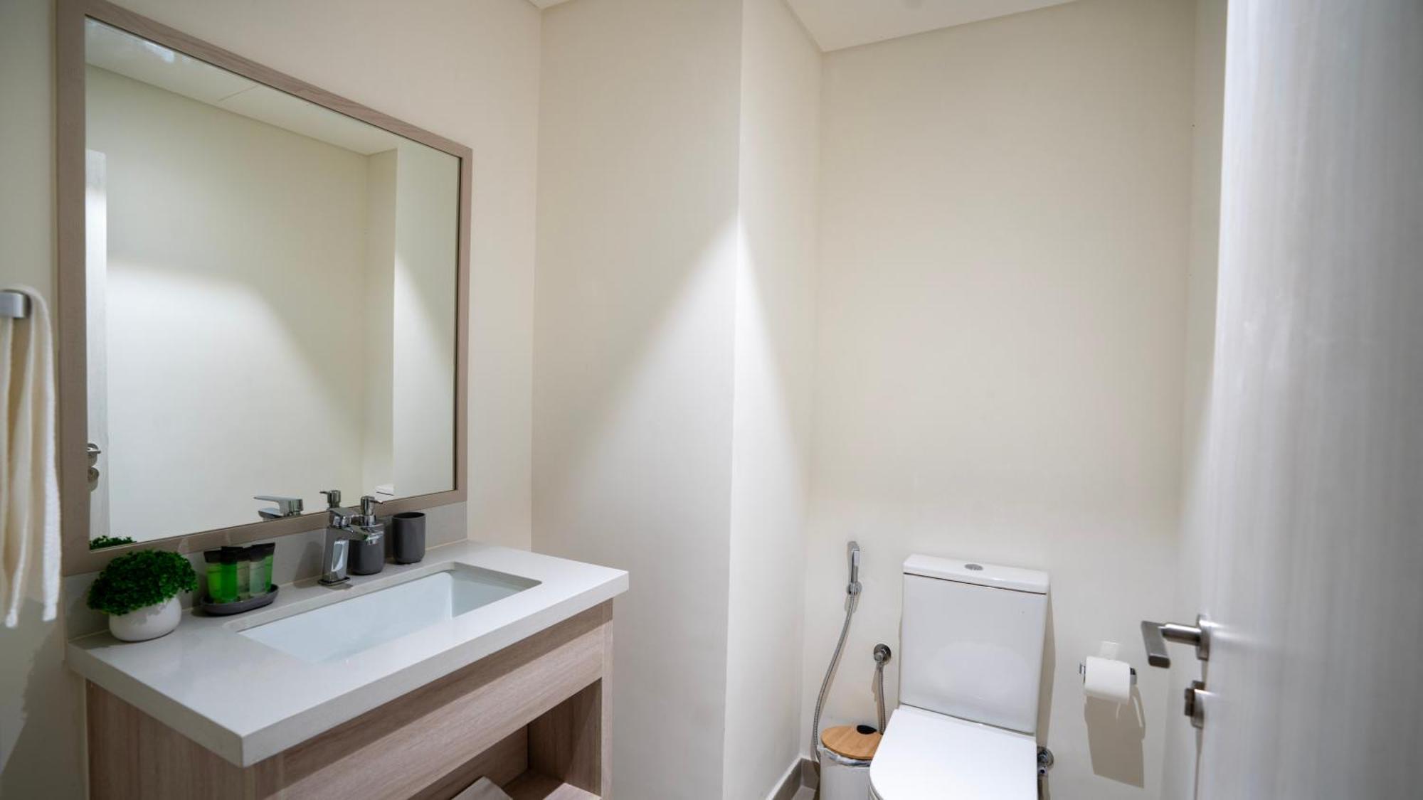 4br Luxury Yas Island Near F1 *