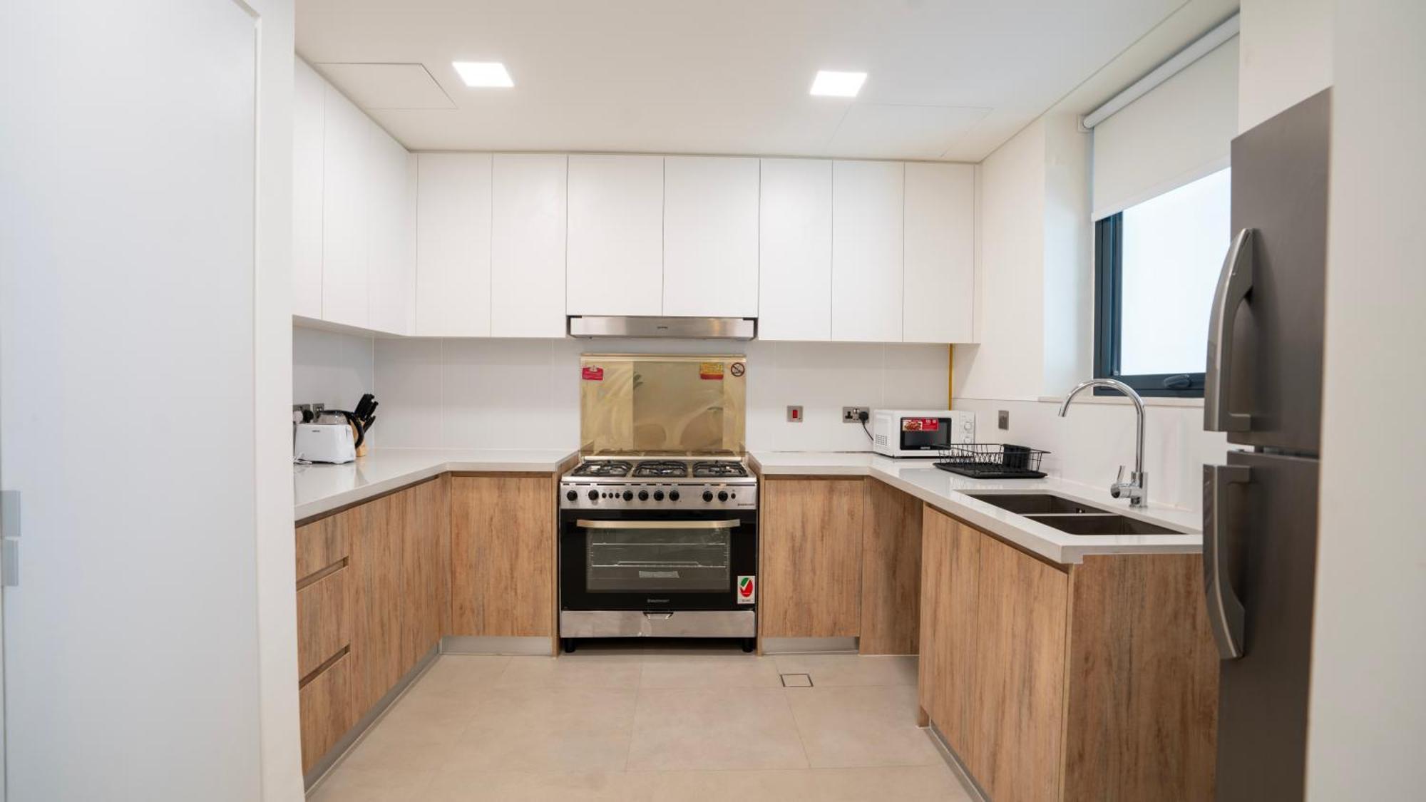 4br Luxury Yas Island Near F1 * Abou Dabi